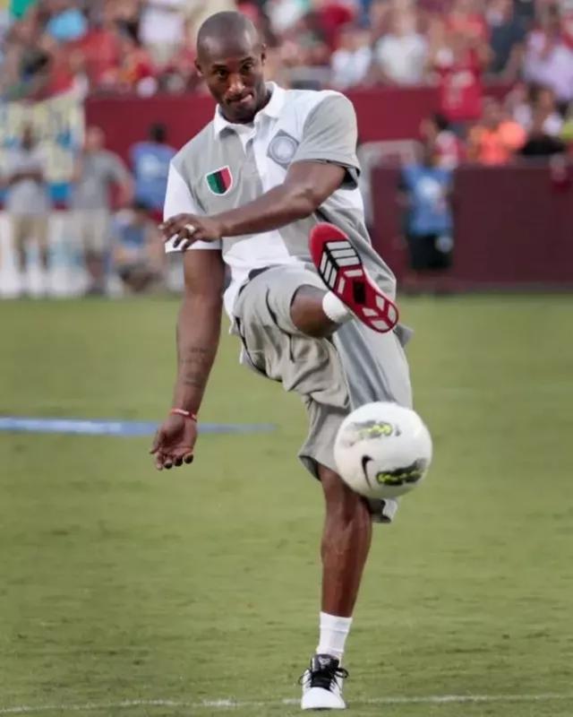 韩鹏：徐根宝指导80多岁高龄还在工作一线，这非常让人感动