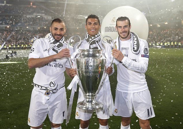 边路推进打满全场